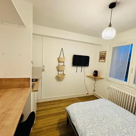 Joli Petit Proche Centre De - Brown Daire Caen