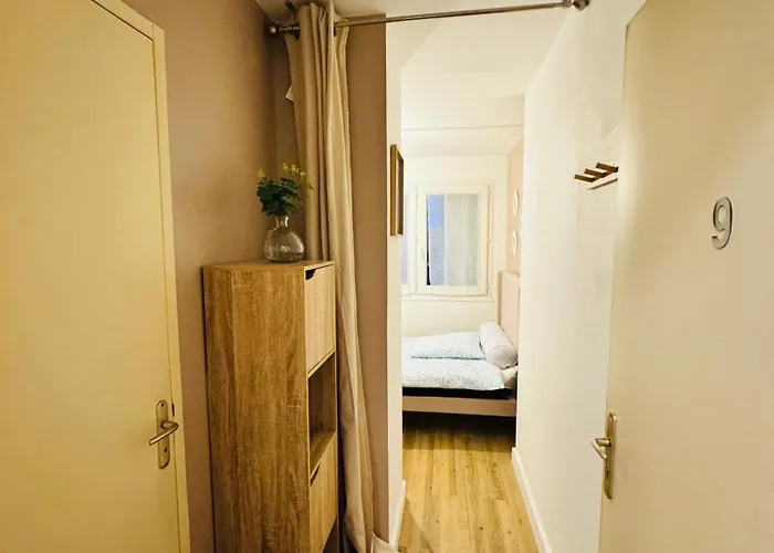 Apartment Joli Petit Proche Centre De - Brown *