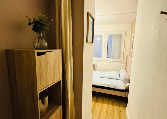 Apartment Joli Petit Proche Centre De - Brown *